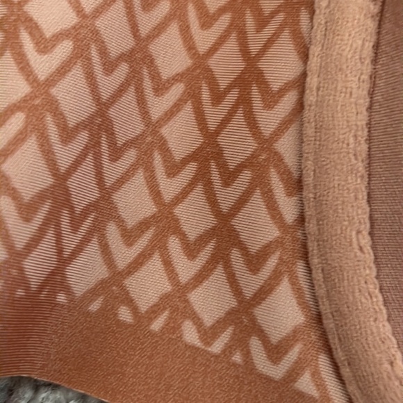 NWT✨Victoria’s Secret Illusion Demi Bra - Picture 4 of 8